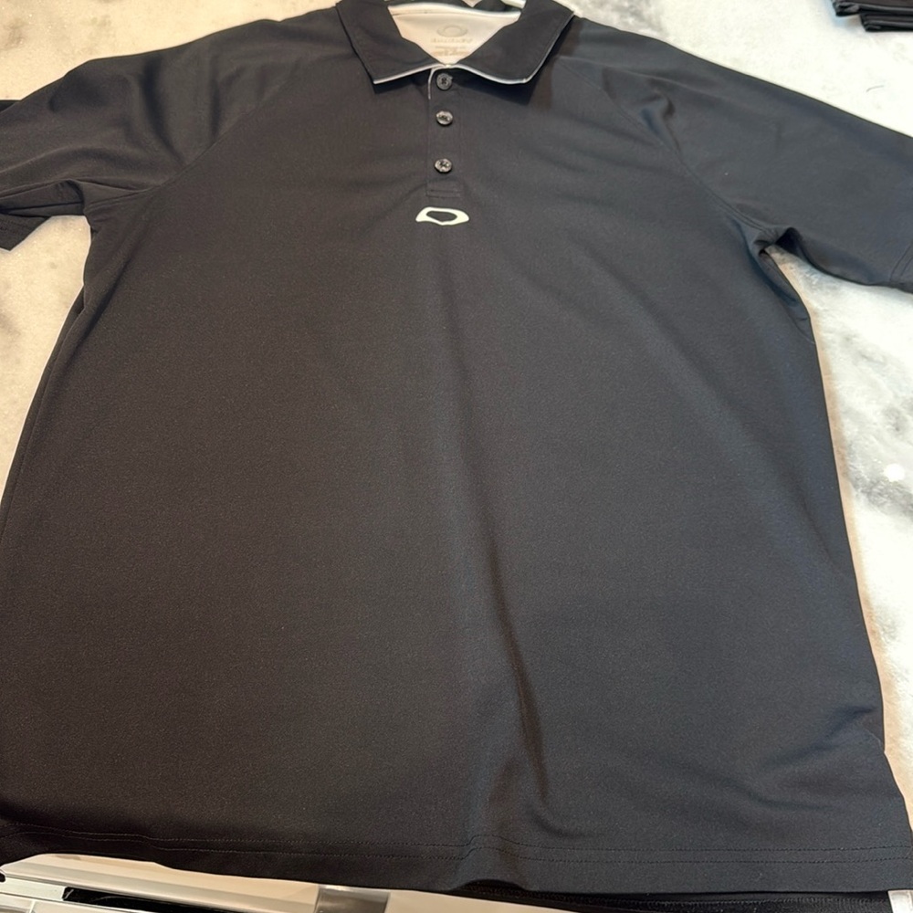 Men’s Oakley Polo